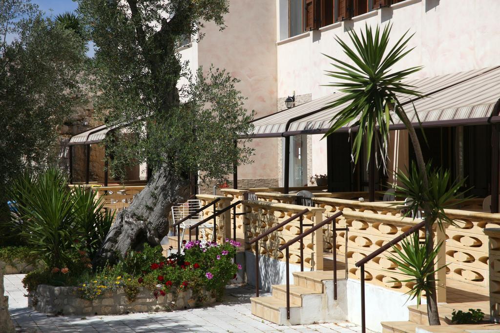 Agricostella Agriturismo Vieste Exterior photo